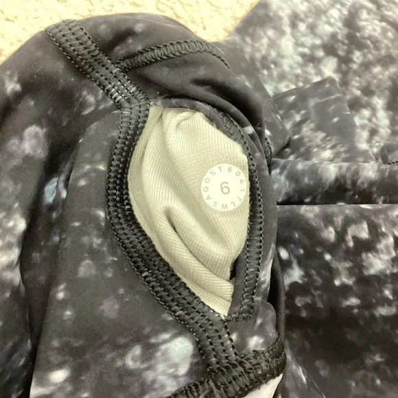 Lululemon Wunder Under High Rise Tight Size 6 - Picture 9 of 11